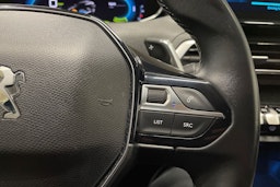 musta Peugeot 3008 2021 kuva 25.