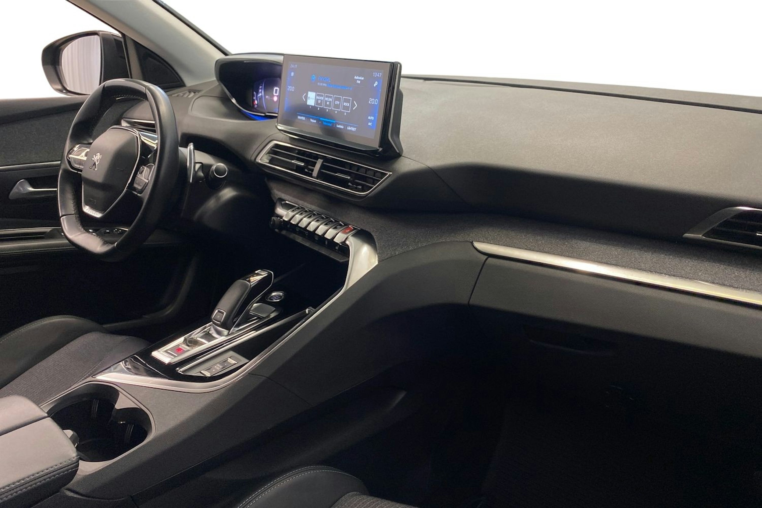 musta Peugeot 3008 2021 kuva 10.
