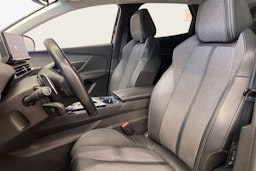 musta Peugeot 3008 2021 kuva 11.