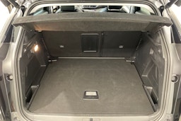 musta Peugeot 3008 2021 kuva 16.