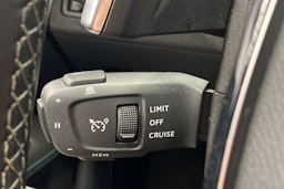 musta Peugeot 3008 2021 kuva 22.