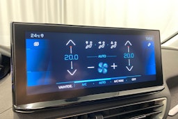 musta Peugeot 3008 2021 kuva 27.