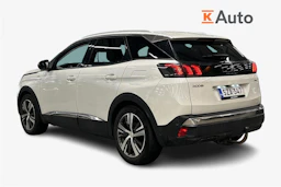 valkoinen Peugeot 3008 2021 kuva 2.