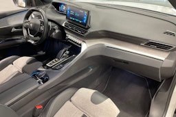 valkoinen Peugeot 3008 2021 kuva 29.