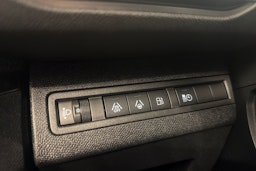 harmaa Peugeot 3008 2021 kuva 22.