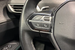 musta Peugeot 3008 2021 kuva 13.