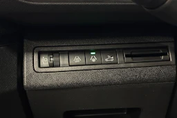 musta Peugeot 3008 2021 kuva 15.