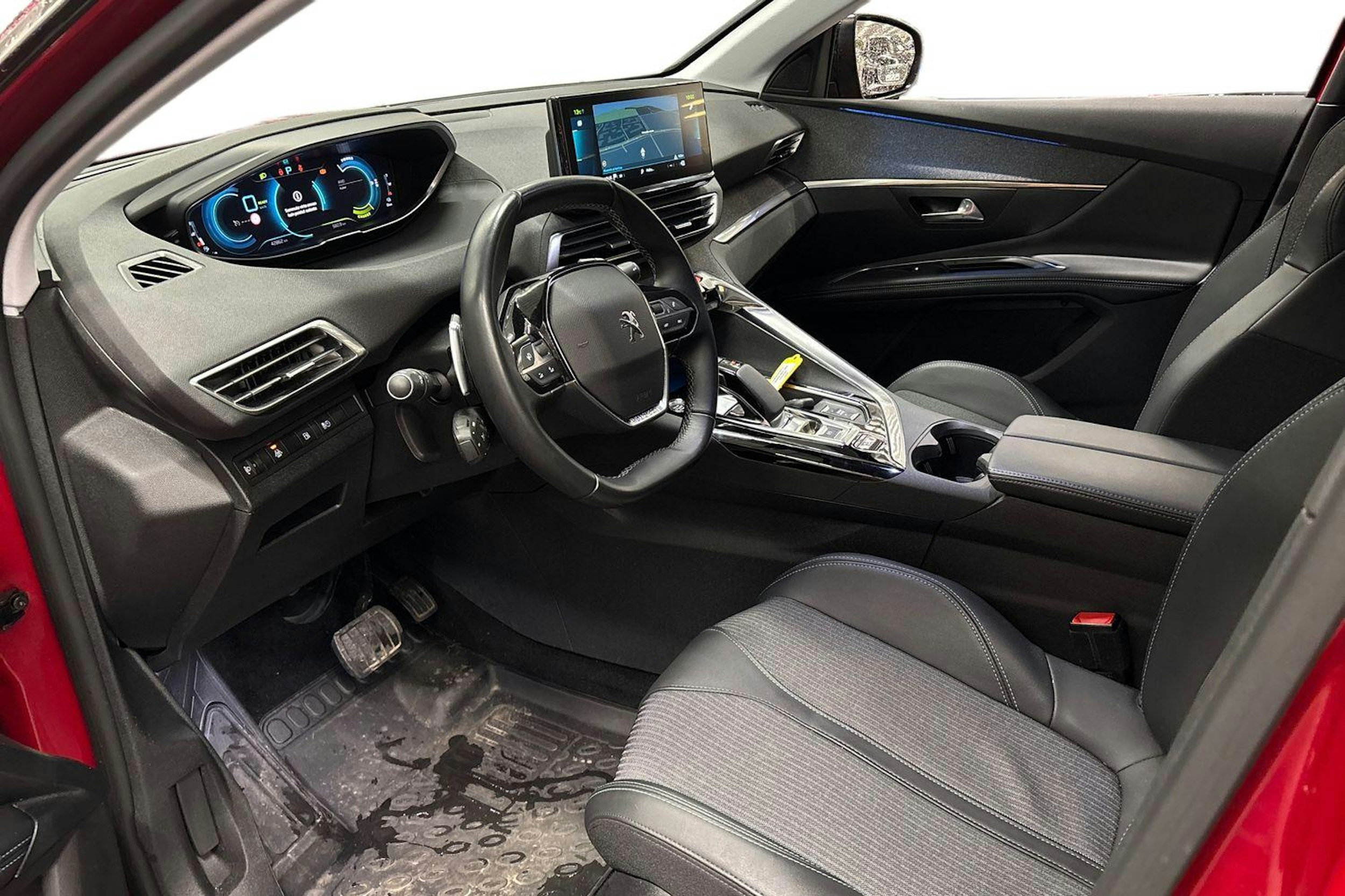 punainen Peugeot 3008 2022 kuva 3.