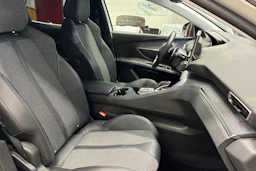 met. valkoinen Peugeot 3008 2022 kuva 23.