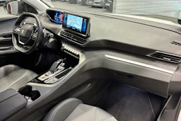 met. valkoinen Peugeot 3008 2022 kuva 24.