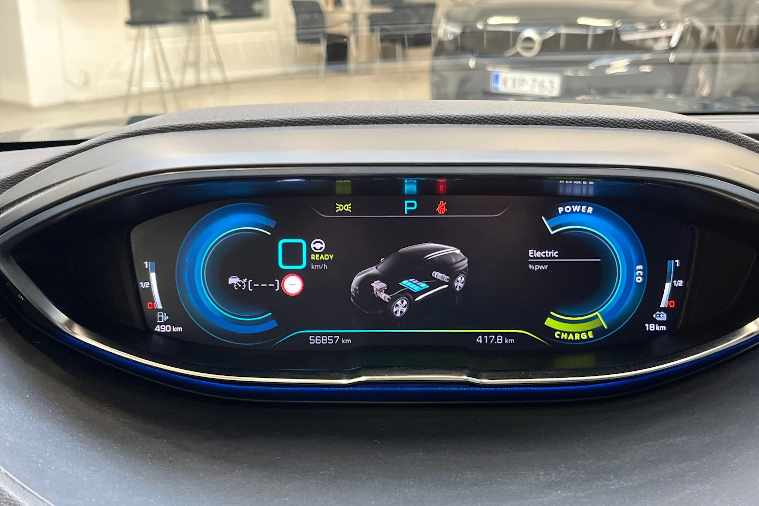 sininen Peugeot 3008 2021 kuva 12.