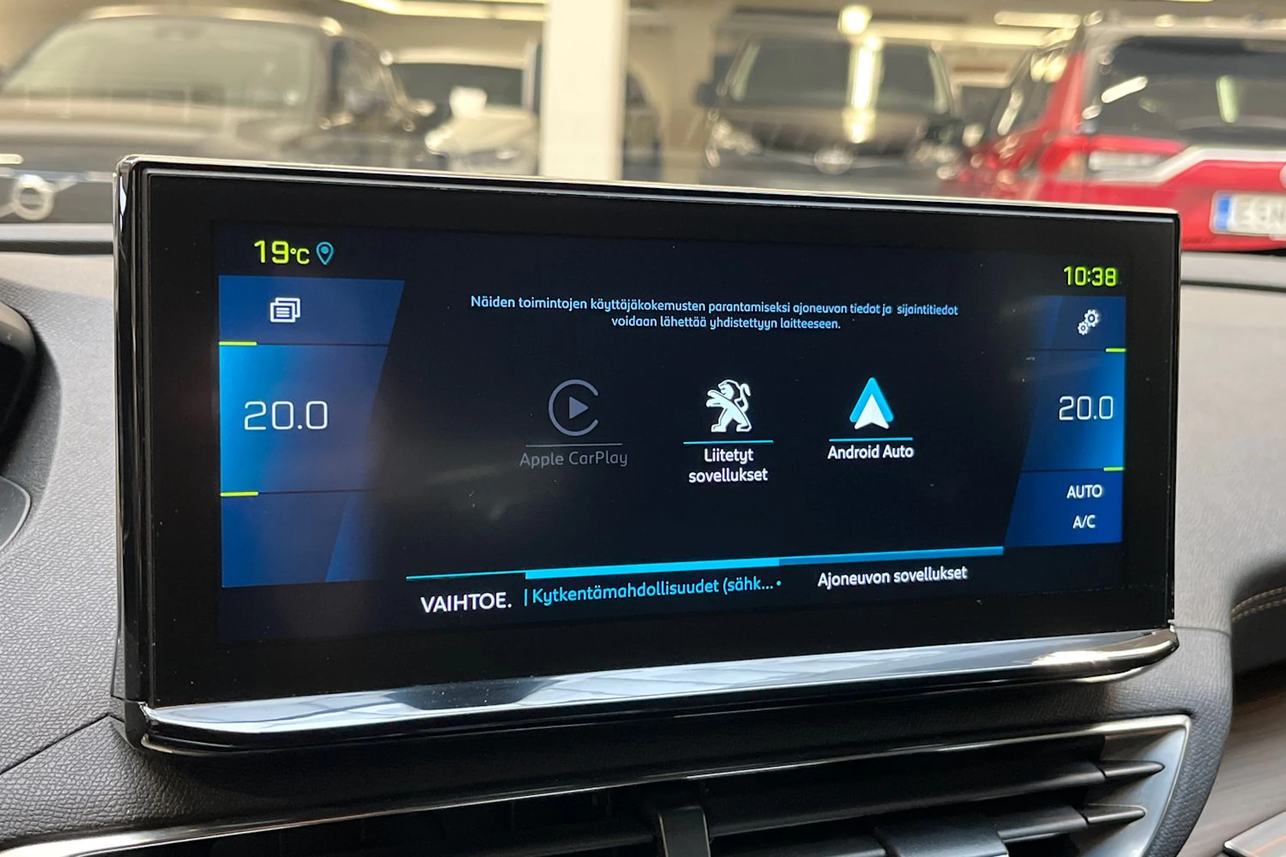 sininen Peugeot 3008 2021 kuva 13.