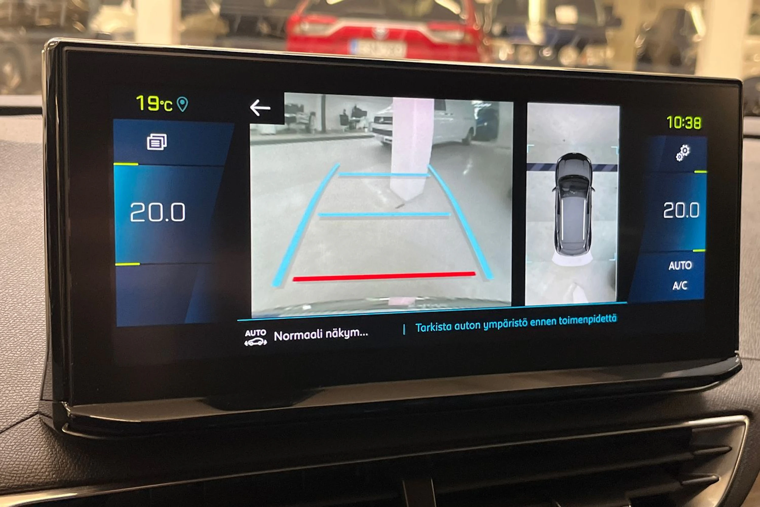 sininen Peugeot 3008 2021 kuva 14.