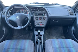 Sininen Peugeot 306 2000 kuva 9.