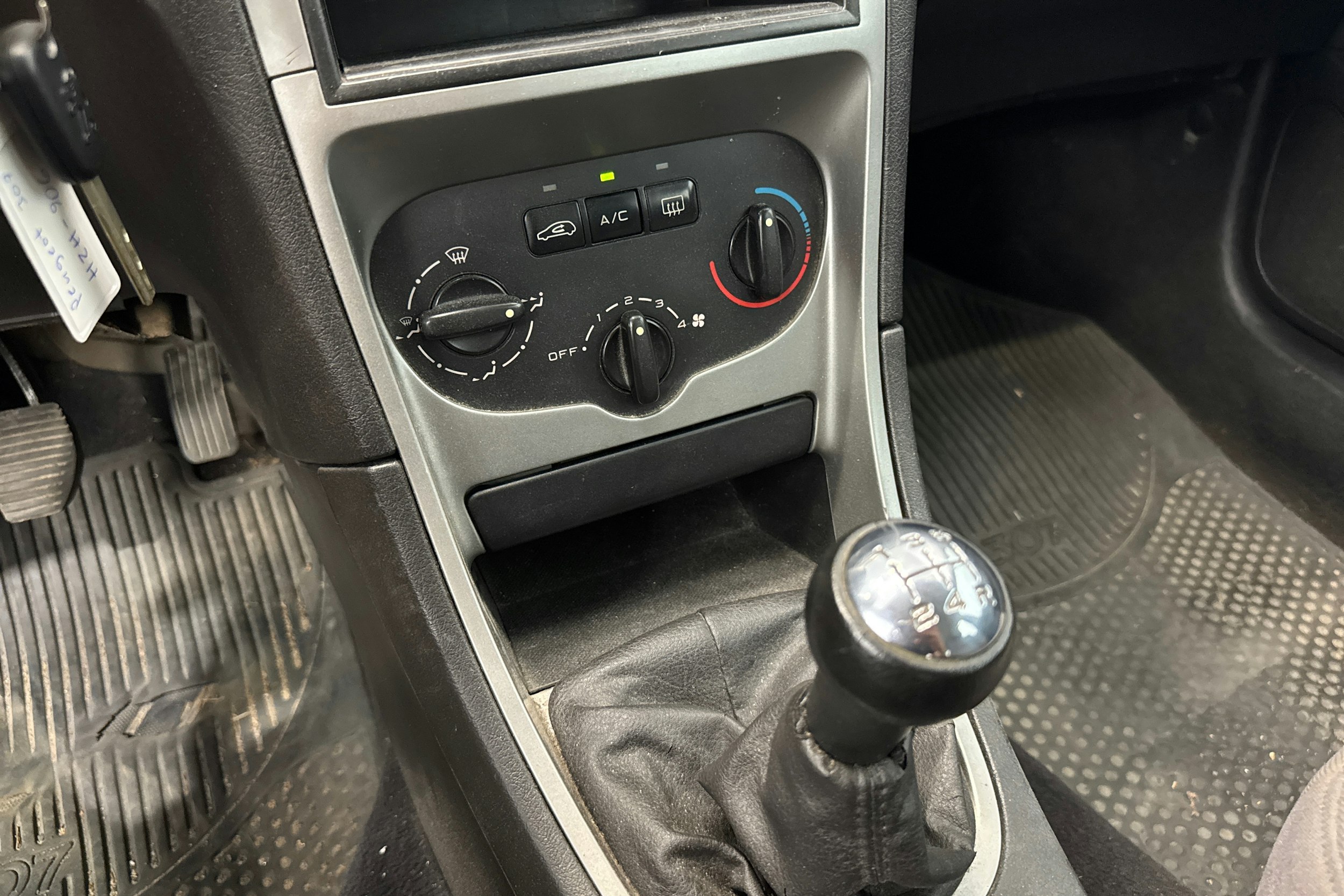 sininen Peugeot 307 2003 kuva 16.