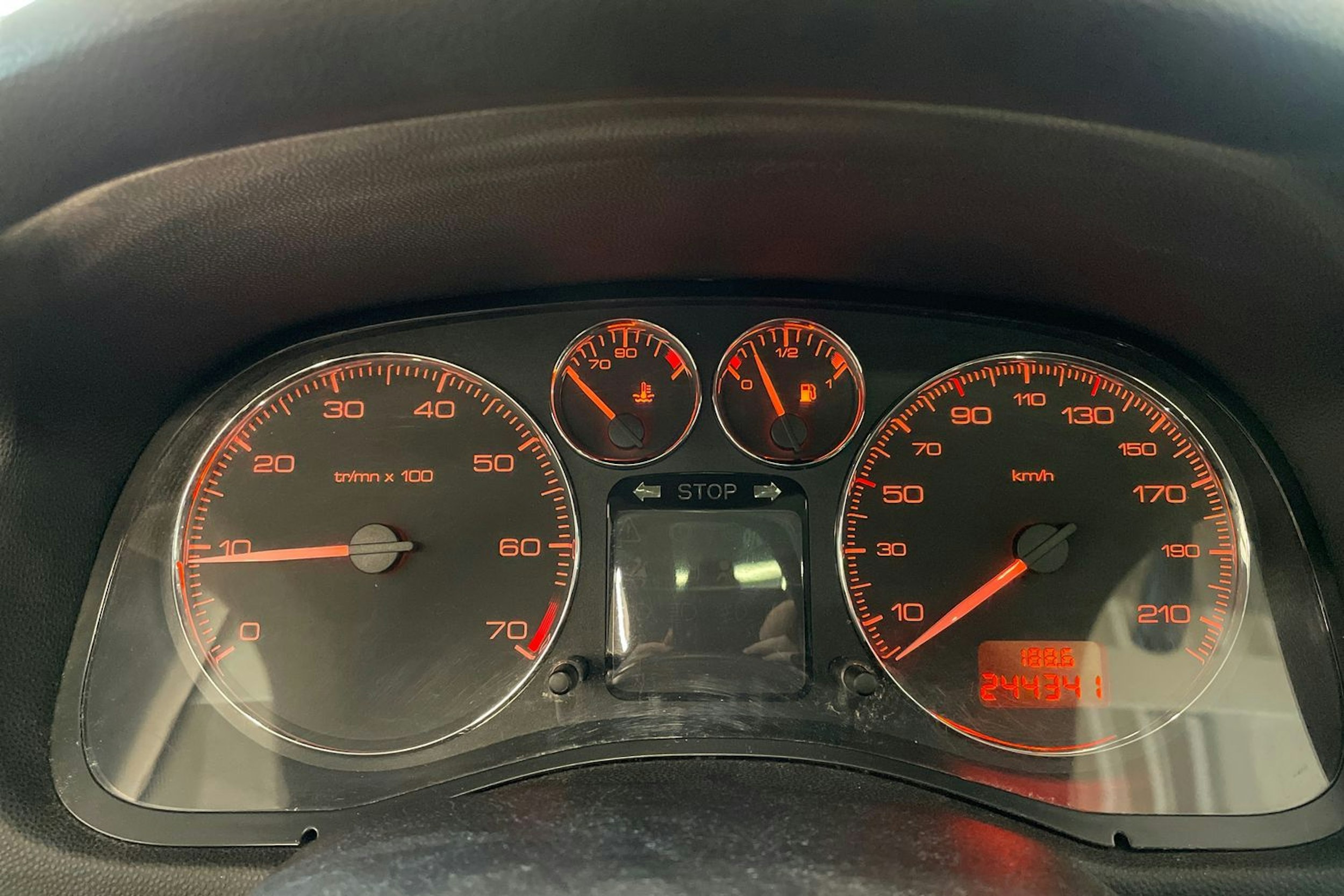 met. punainen Peugeot 307 2006 kuva 18.