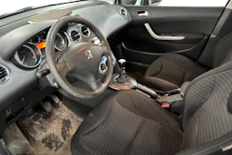 Harmaa Peugeot 308 2010 kuva 6.