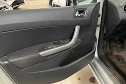 Harmaa Peugeot 308 2010 kuva 34.