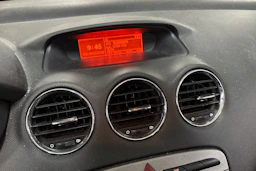 Harmaa Peugeot 308 2010 kuva 39.