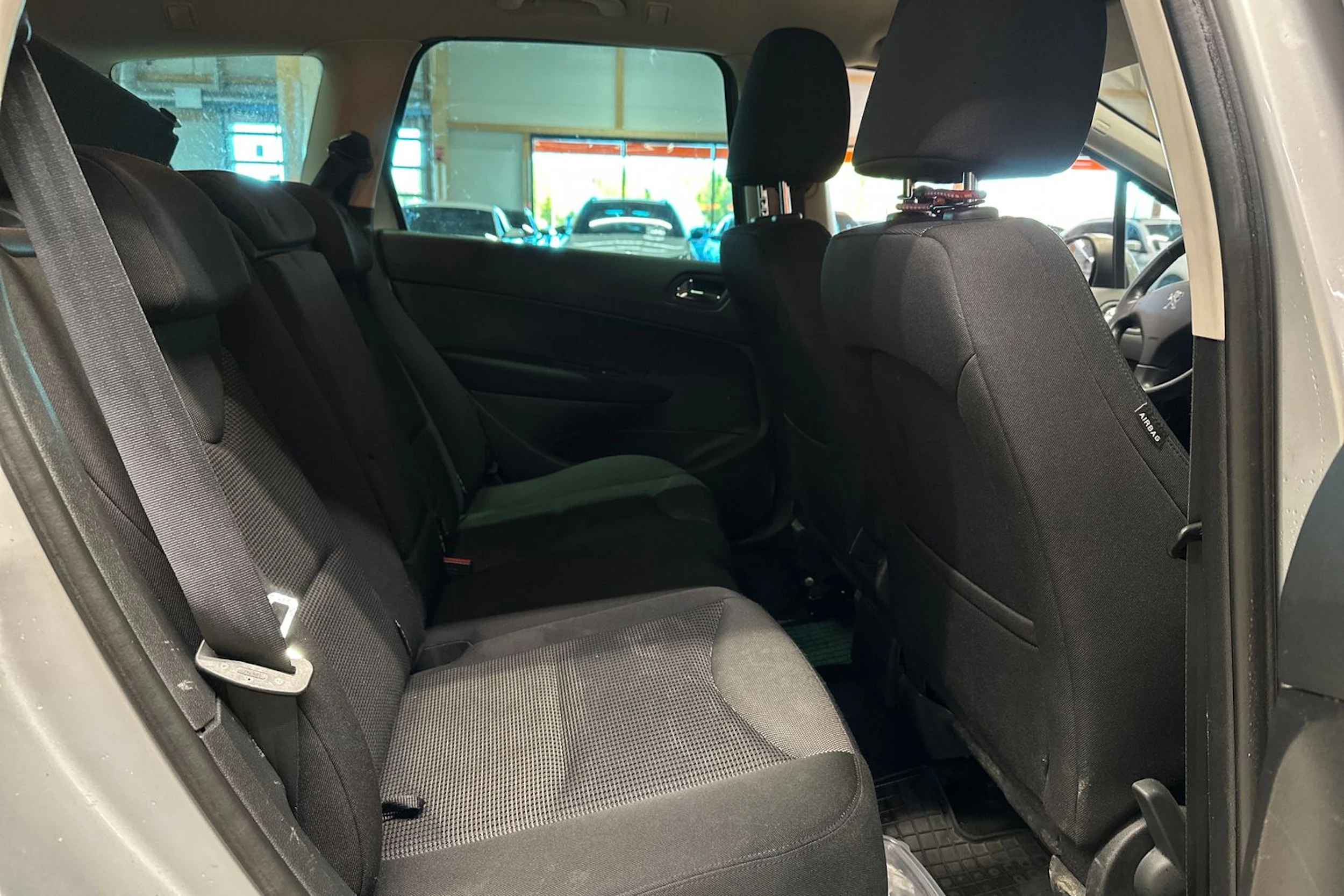 harmaa Peugeot 308 2011 kuva 12.