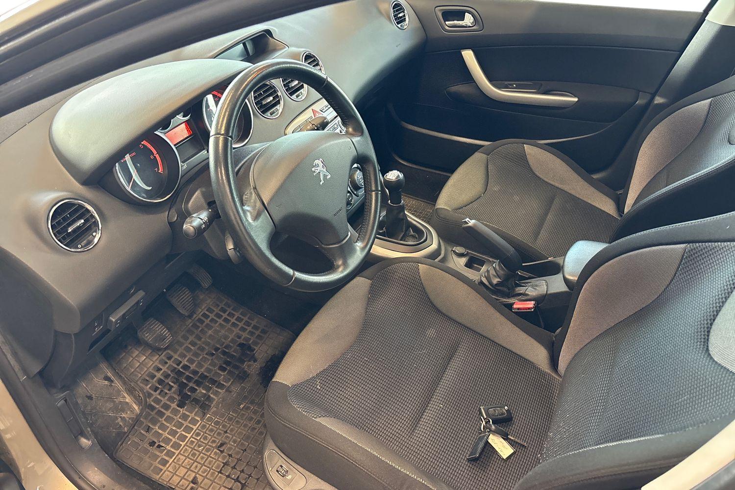 Peugeot 308 Active VTi 120 5-ov 2012, kuva 6/32