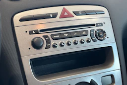 Harmaa Peugeot 308 2012 kuva 25.
