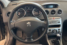 Harmaa Peugeot 308 2012 kuva 29.