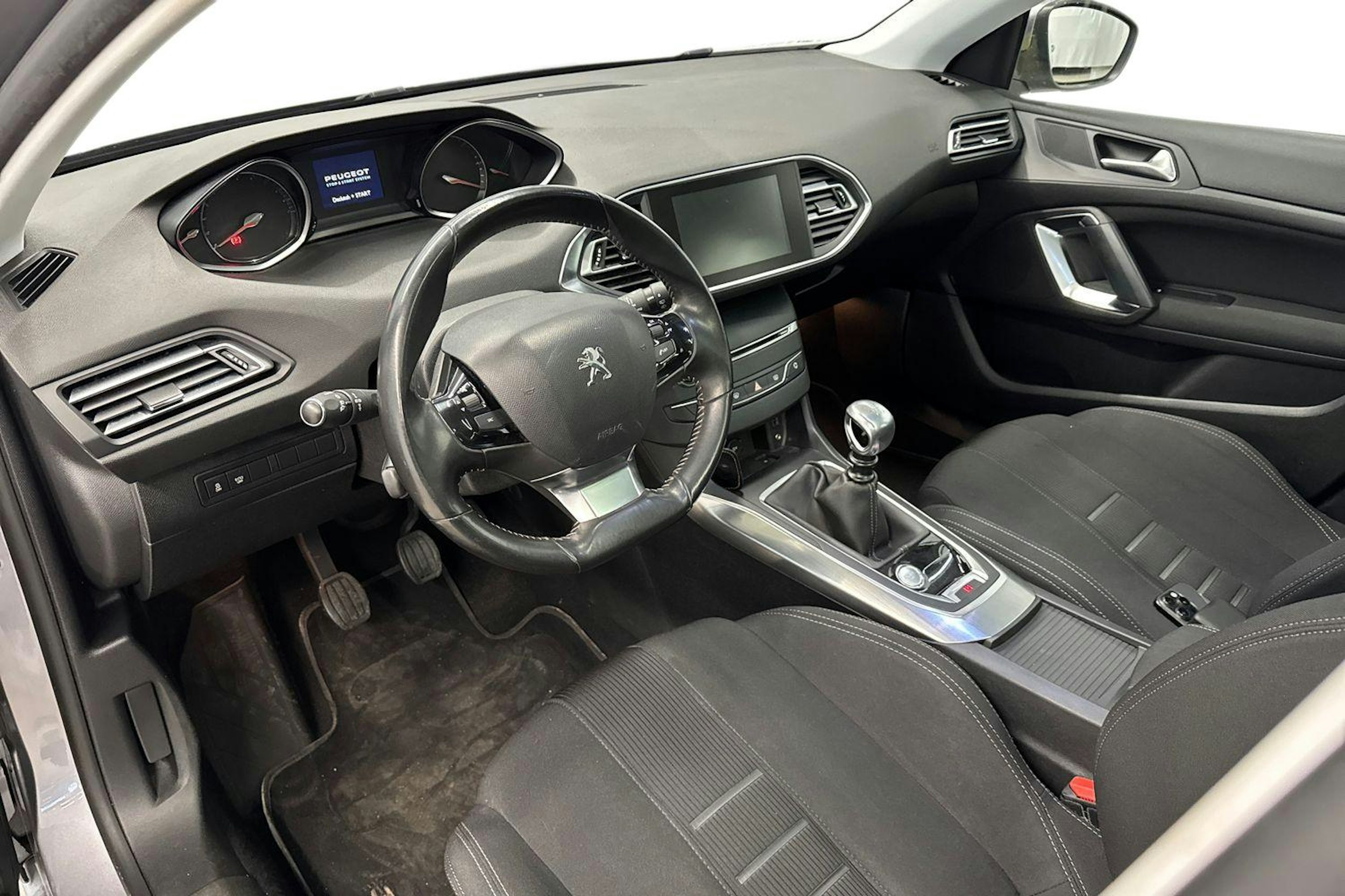 harmaa Peugeot 308 2013 kuva 7.