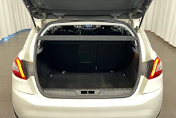 valkoinen Peugeot 308 2014 kuva 16.