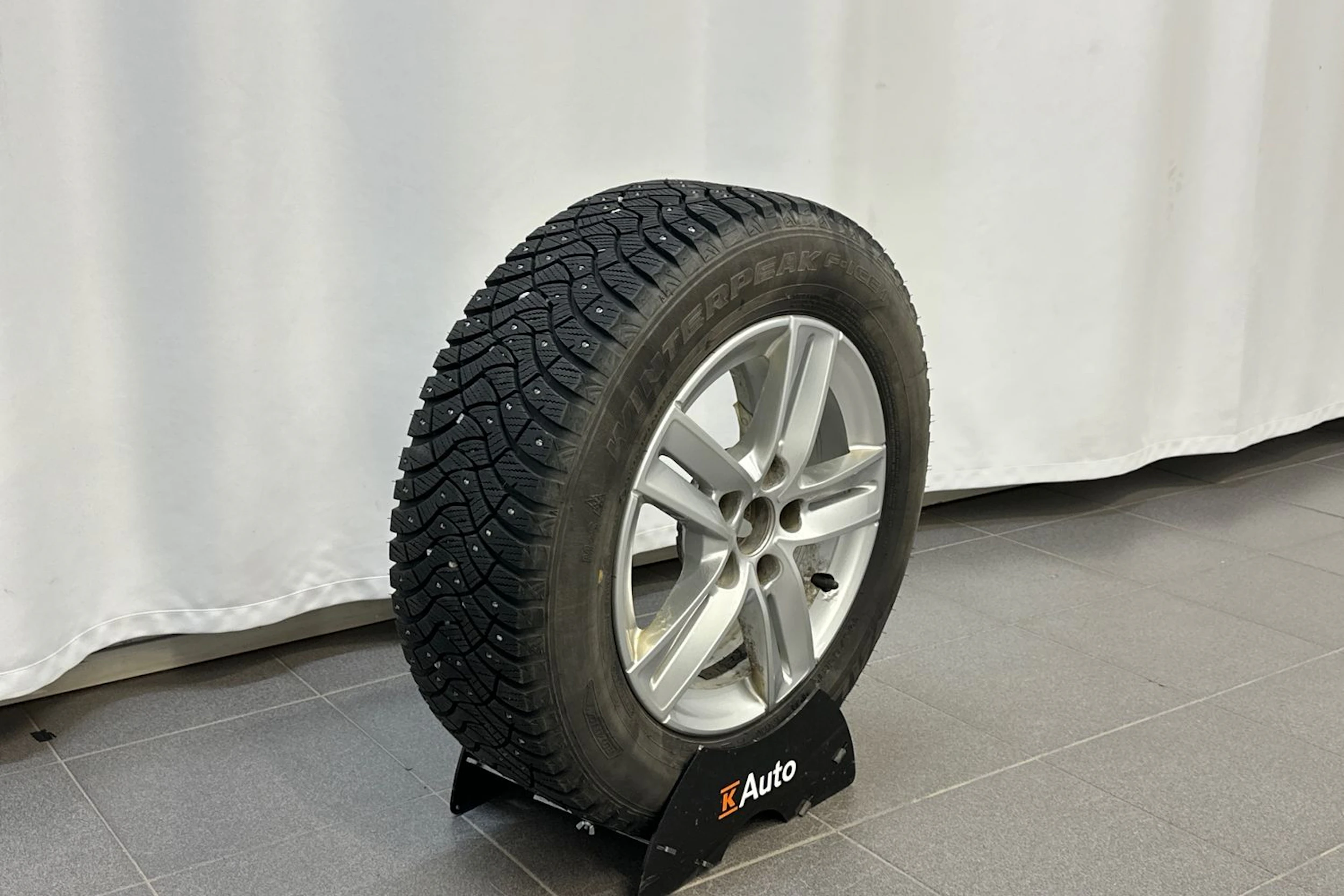 valkoinen Peugeot 308 2014 kuva 28.
