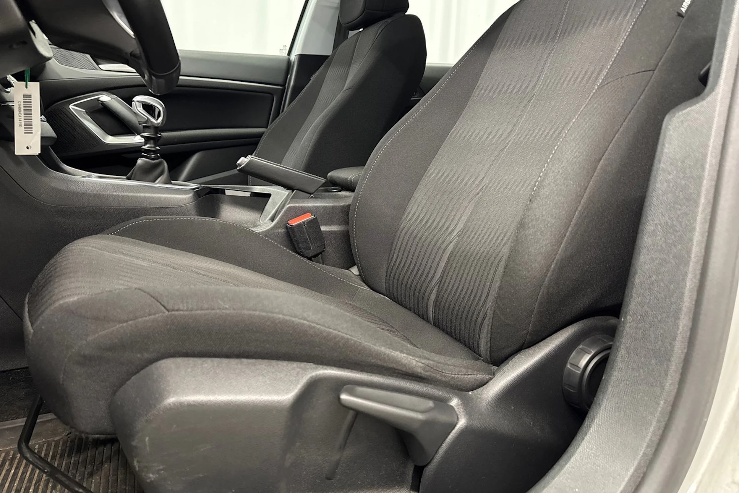 harmaa Peugeot 308 2015 kuva 4.