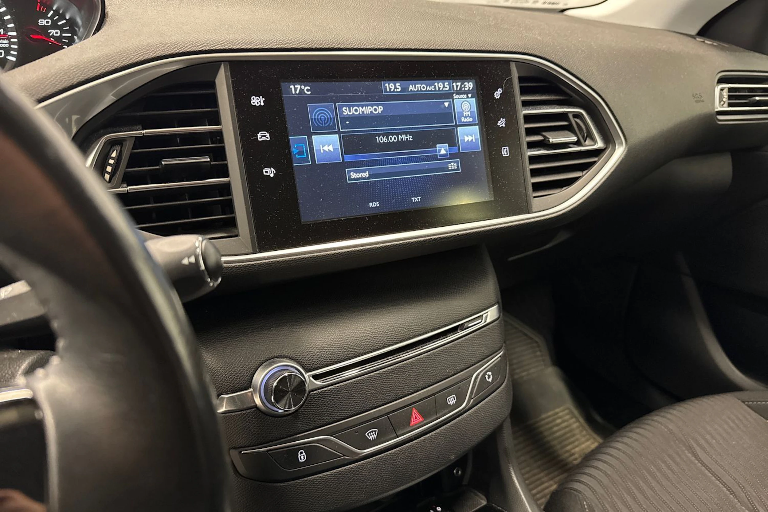 harmaa Peugeot 308 2015 kuva 5.