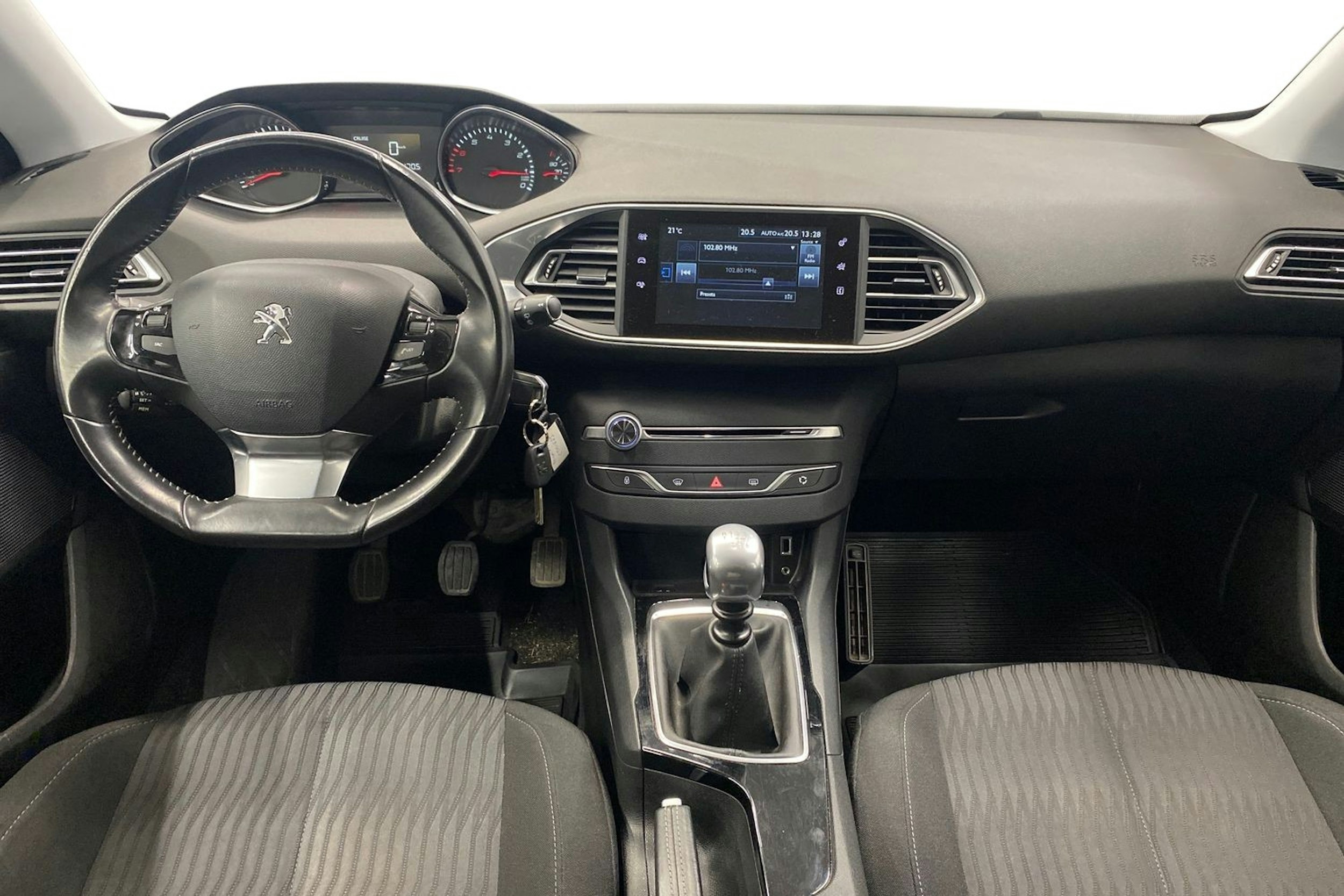 punainen Peugeot 308 2015 kuva 7.
