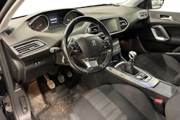 musta Peugeot 308 2015 kuva 7.