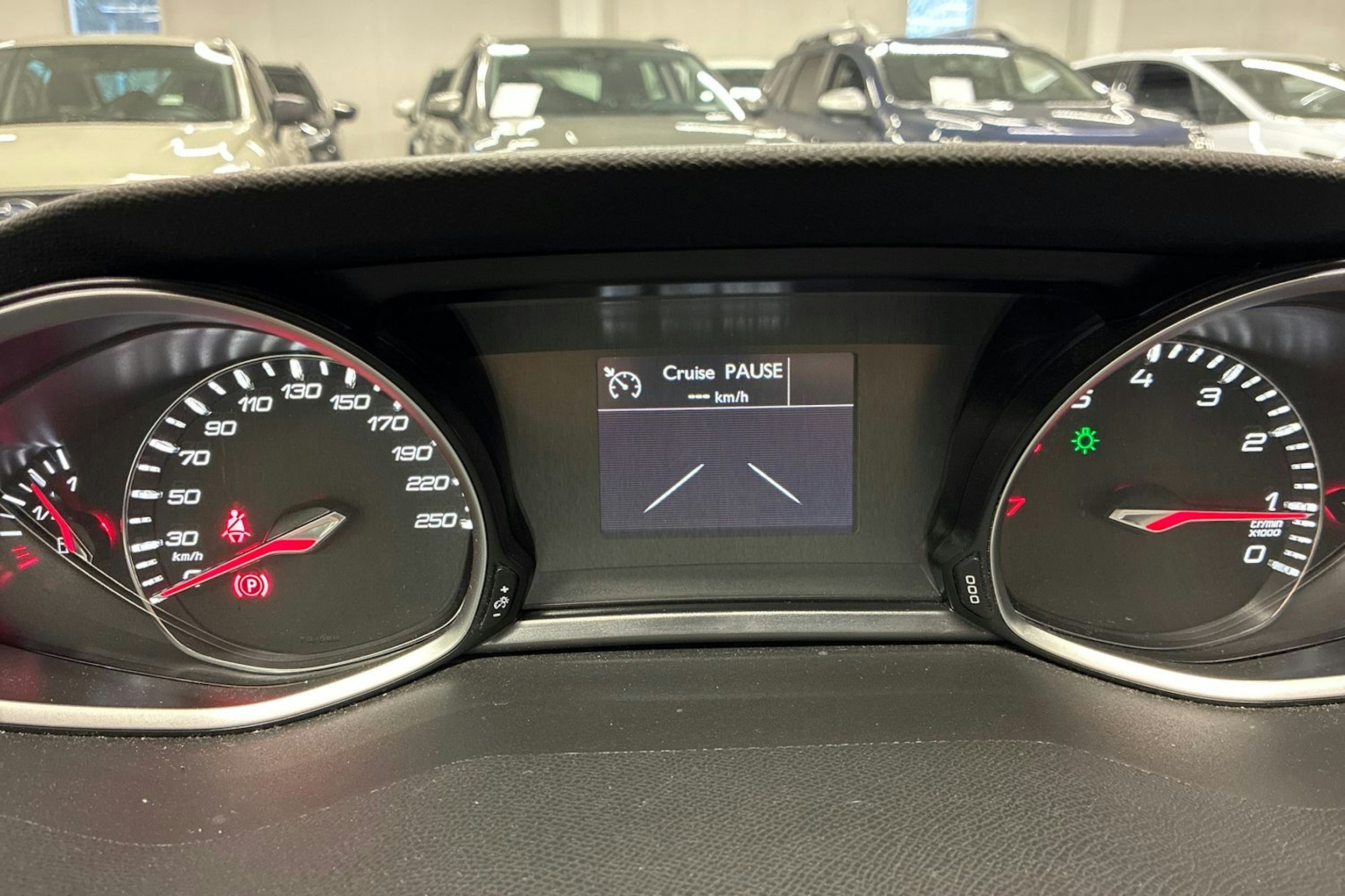 musta Peugeot 308 2015 kuva 15.