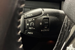 musta Peugeot 308 2015 kuva 18.