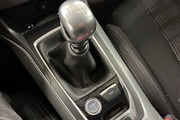 musta Peugeot 308 2015 kuva 22.