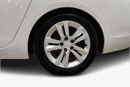 valkoinen Peugeot 308 2015 kuva 6.