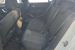 valkoinen Peugeot 308 2015 kuva 8.