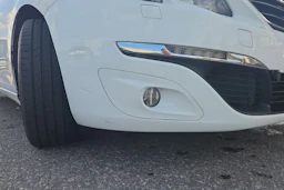 valkoinen Peugeot 308 2015 kuva 13.