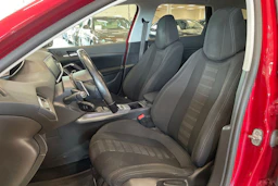 met. punainen Peugeot 308 2016 kuva 15.