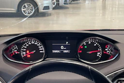 met. punainen Peugeot 308 2016 kuva 17.