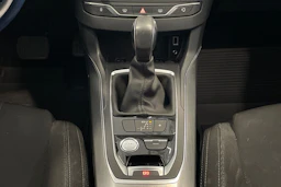 met. punainen Peugeot 308 2016 kuva 26.