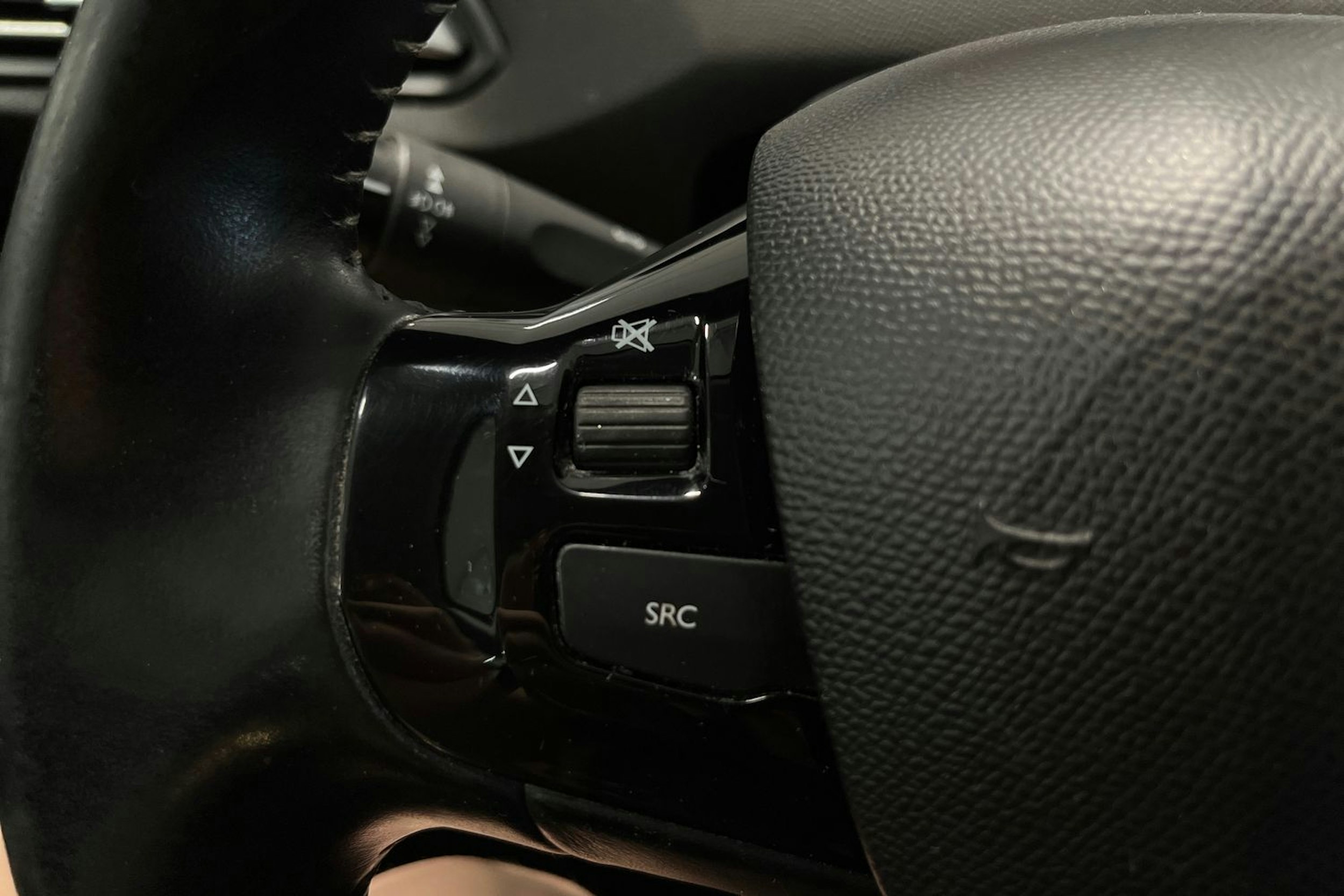 sininen Peugeot 308 2016 kuva 18.