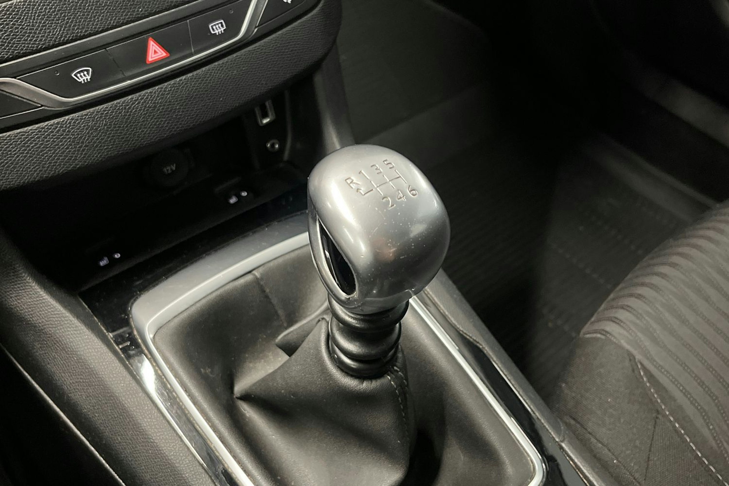 sininen Peugeot 308 2016 kuva 24.