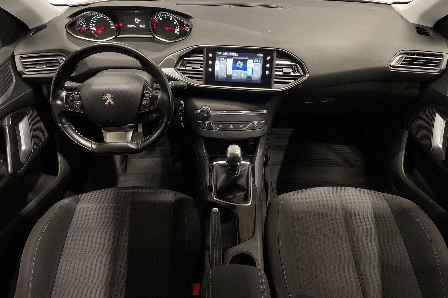 Peugeot 308 SW Active PureTech 130 2016, photo 7/22