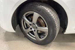 valkoinen Peugeot 308 2016 kuva 10.