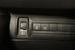 valkoinen Peugeot 308 2016 kuva 17.