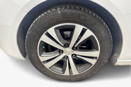 valkoinen Peugeot 308 2016 kuva 8.