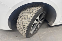 valkoinen Peugeot 308 2016 kuva 9.